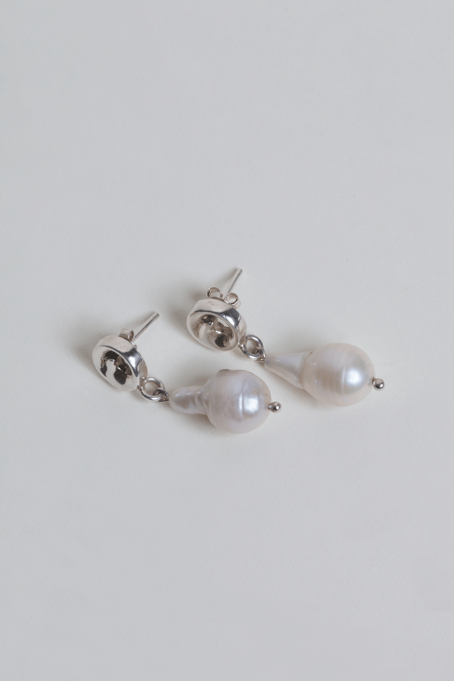 Aretes Rollitos Midi Perla