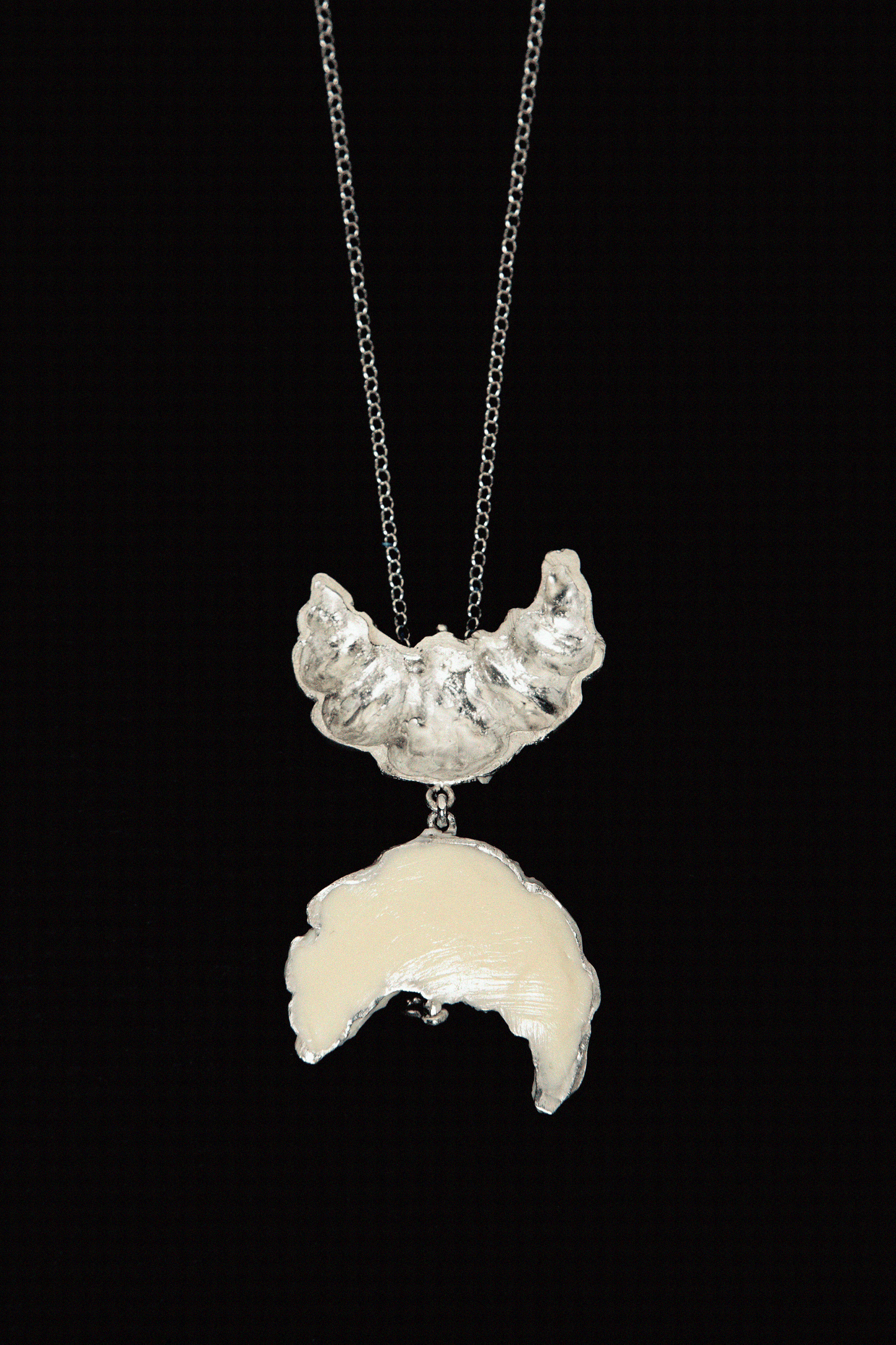 Collar Relicario Croissant Maxi