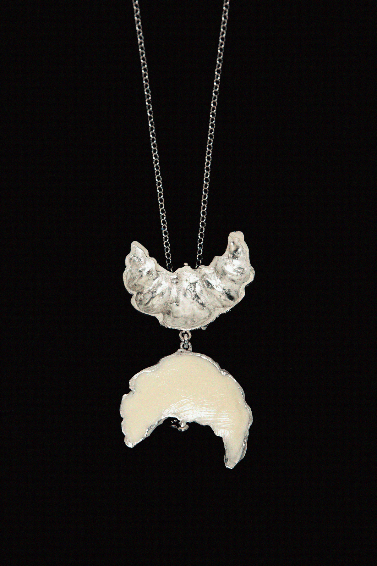 Collar Relicario Croissant Maxi